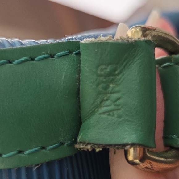 Vintage Louis Vuitton Epi Leather Tri-Color Noe Toledo Castillan Red Bor… - Picture 16 of 16